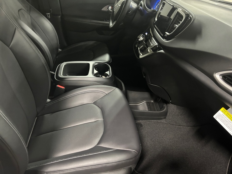 2026 Chrysler Voyager