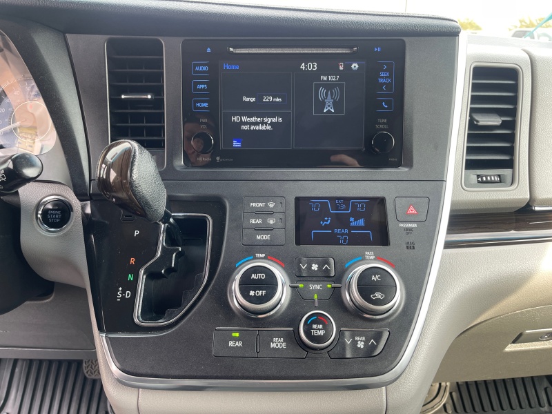 2015 Toyota Sienna