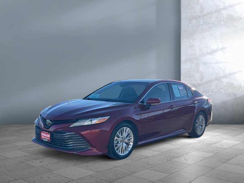 Used 2018 Toyota Camry XLE Car