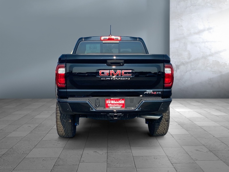 2024 GMC Canyon