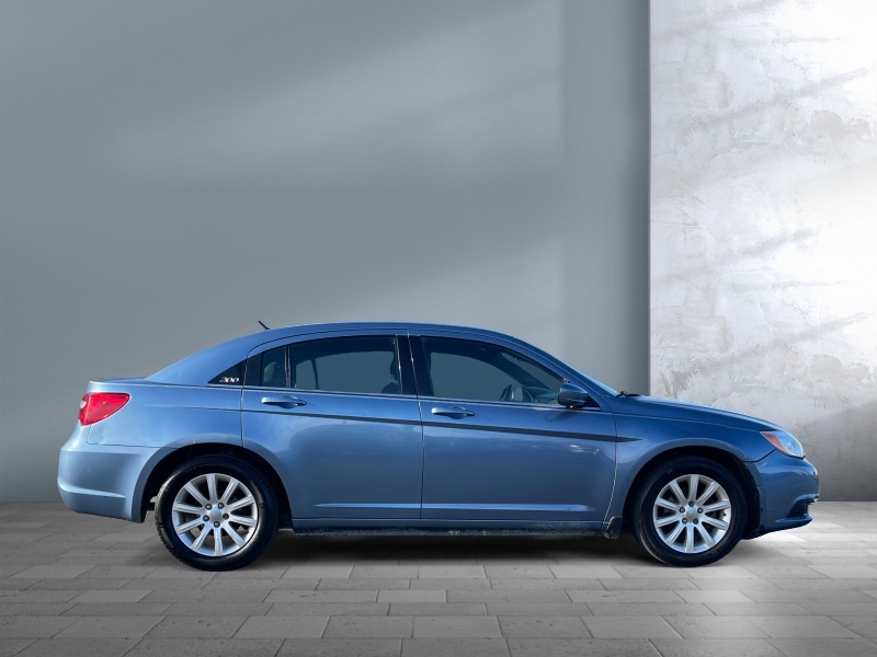 2011 Chrysler 200