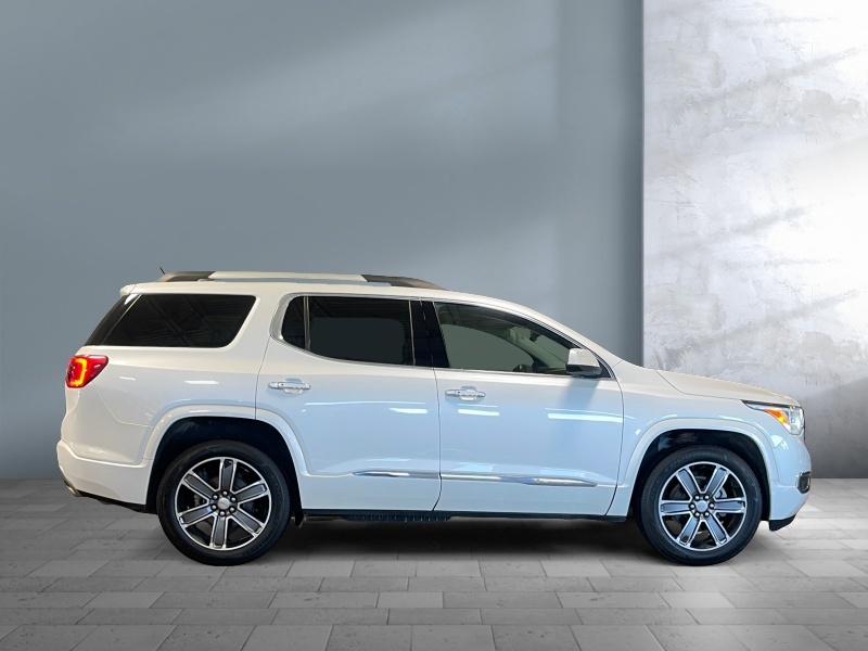 2017 GMC Acadia