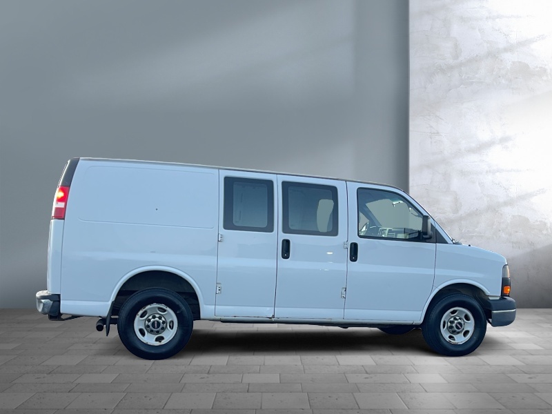 2015 GMC Savana Cargo Van