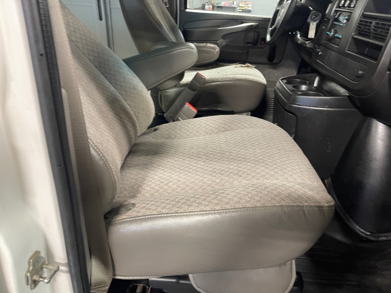 2013 GMC Savana Cargo Van