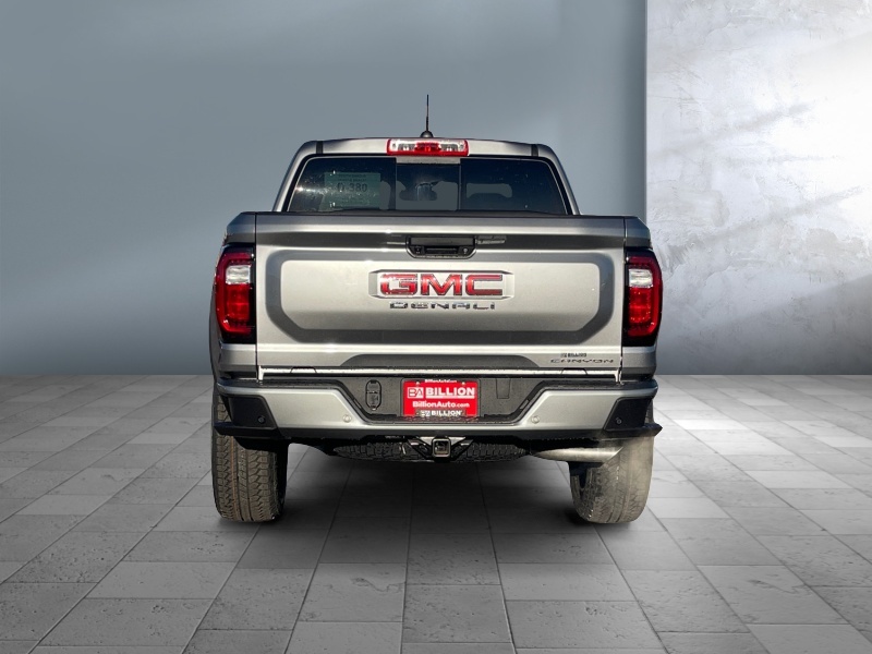 2024 GMC Canyon