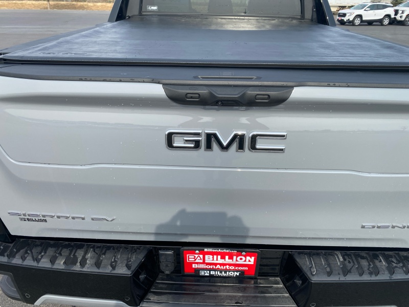 2024 GMC Sierra EV