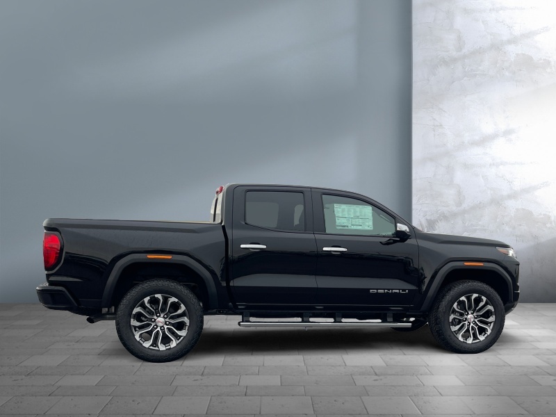 2024 GMC Canyon