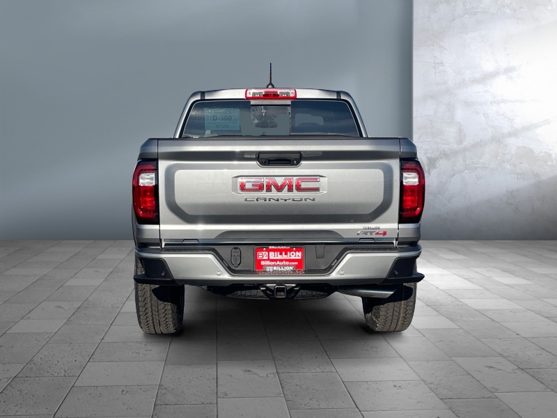 2024 GMC Canyon