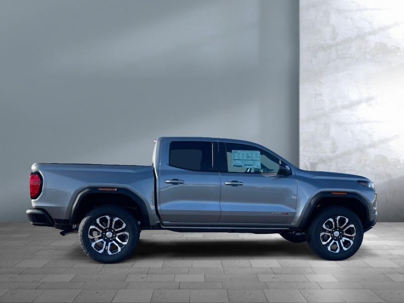 2024 GMC Canyon