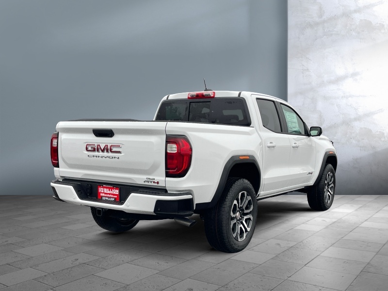 2024 GMC Canyon