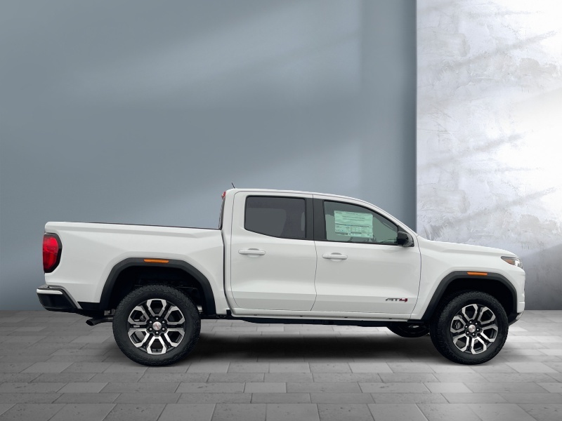 2024 GMC Canyon