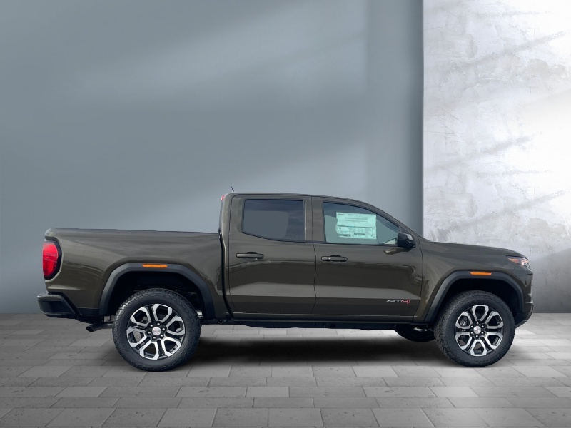 2024 GMC Canyon