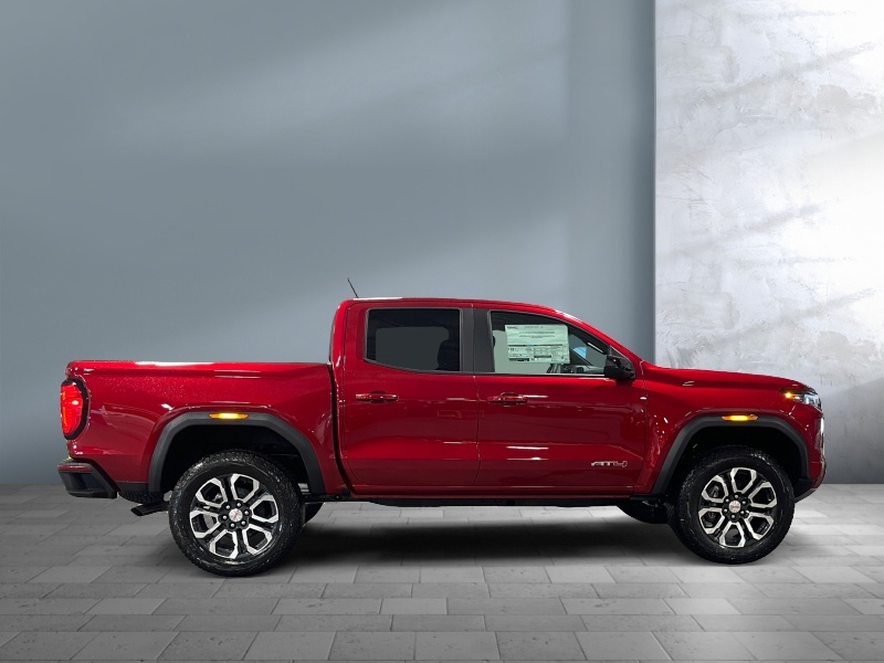 2024 GMC Canyon