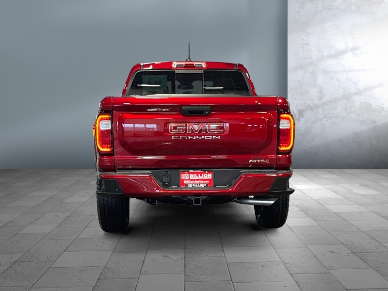 2024 GMC Canyon