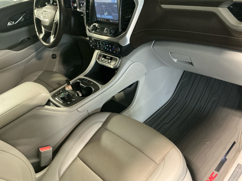 2022 GMC Acadia