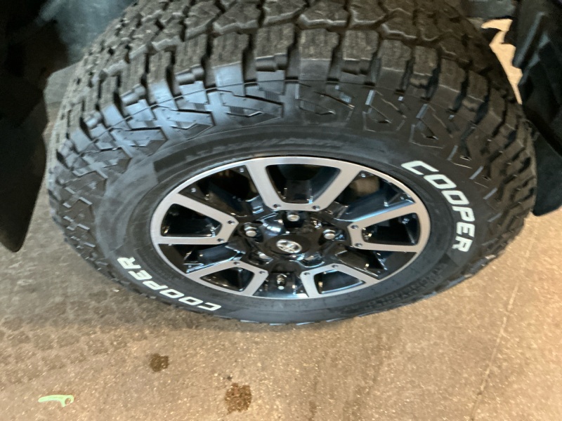 2016 Toyota Tundra 4WD Truck