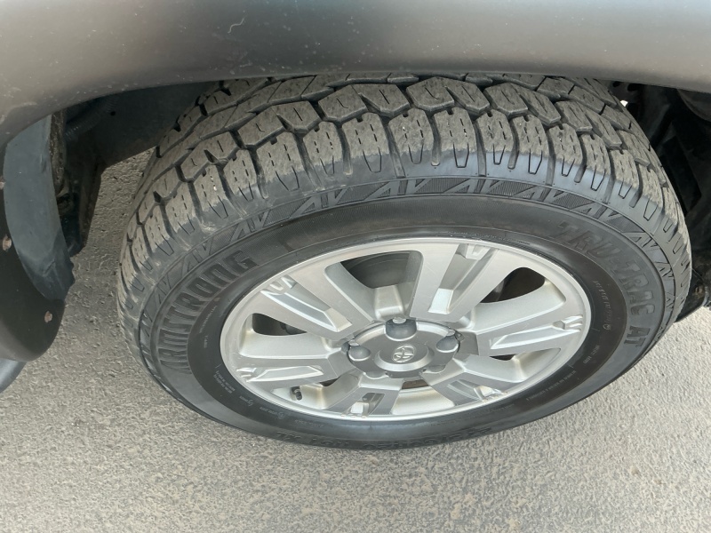 2014 Toyota Tundra 4WD Truck