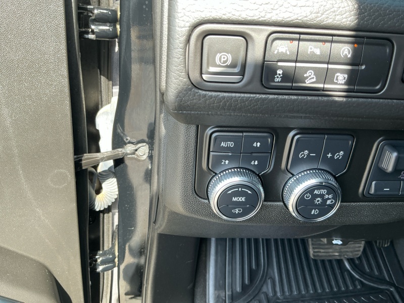 2023 GMC Yukon XL