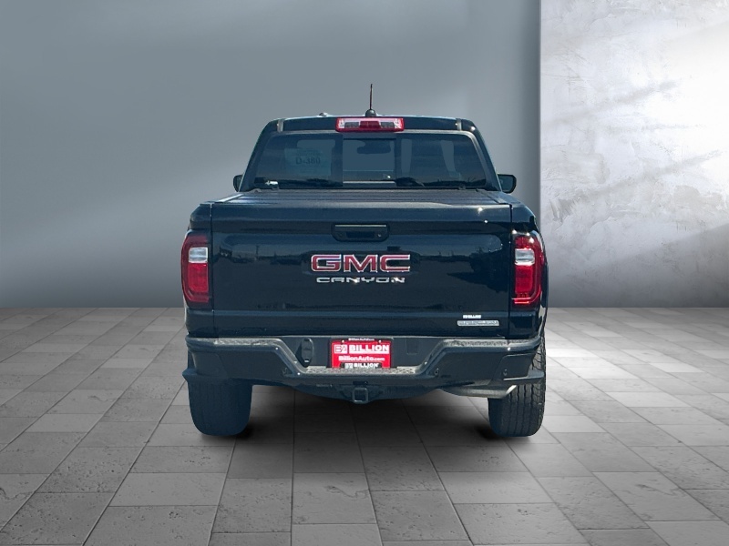 2024 GMC Canyon