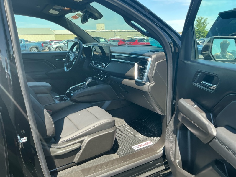 2024 GMC Canyon