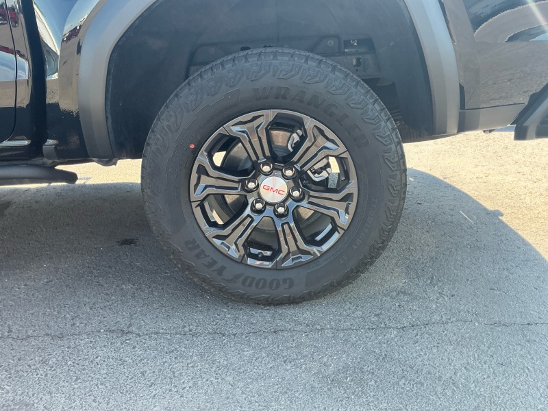 2024 GMC Canyon