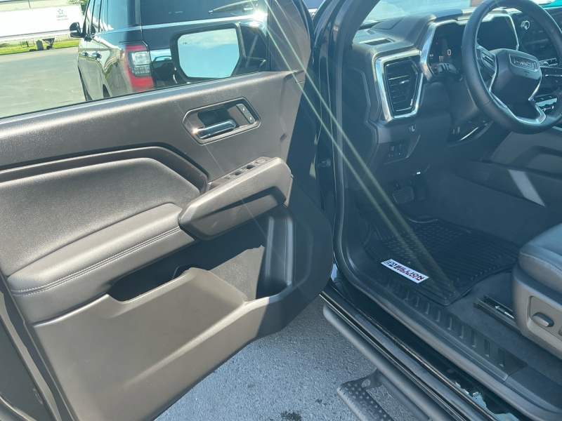 2024 GMC Canyon