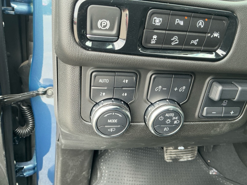 2025 GMC Yukon XL