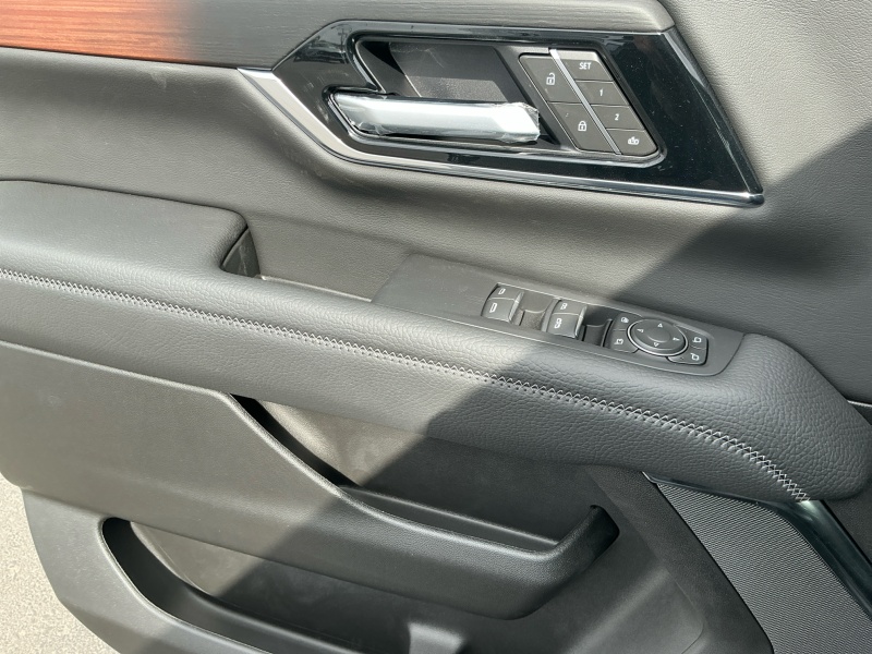 2025 GMC Yukon XL