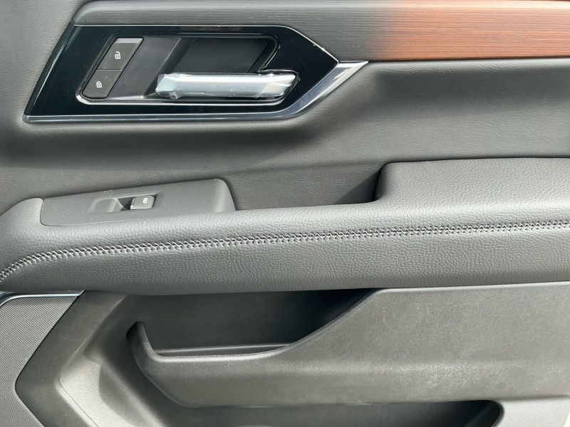 2025 GMC Yukon XL