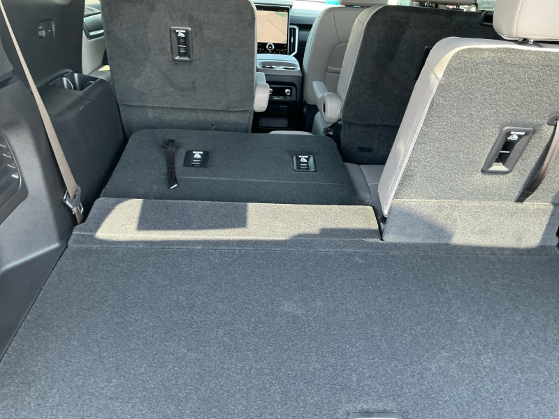 2025 GMC Acadia