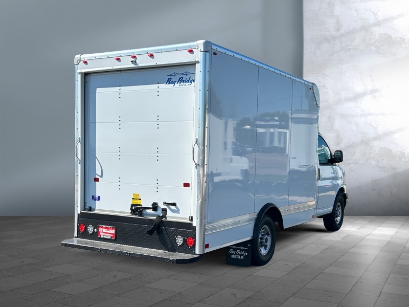 2025 GMC Savana Commercial Cutaway