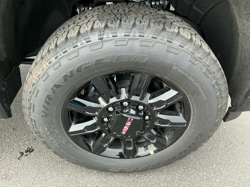 2025 GMC Sierra 2500HD