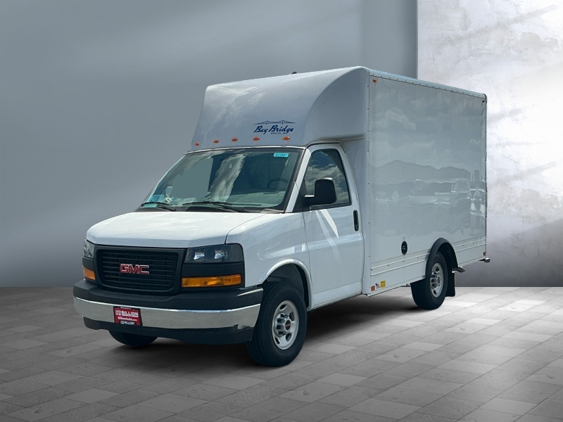 New 2025 GMC Savana Commercial Cutaway 3500 Van 139 Vans