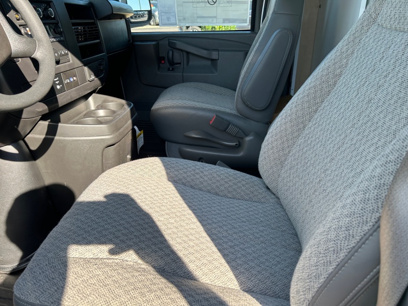 2025 GMC Savana Commercial Cutaway