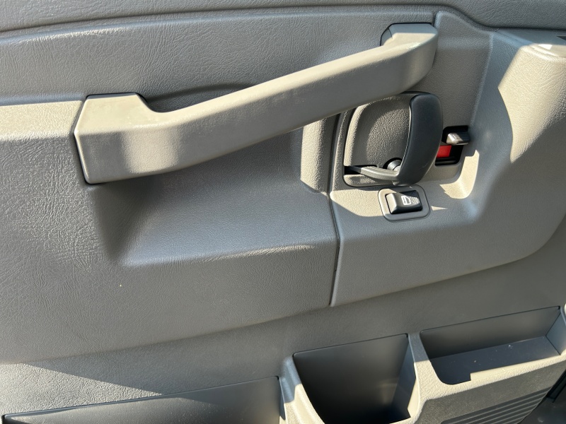 2025 GMC Savana Commercial Cutaway