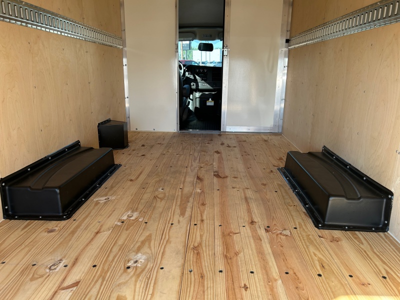 2025 GMC Savana Commercial Cutaway