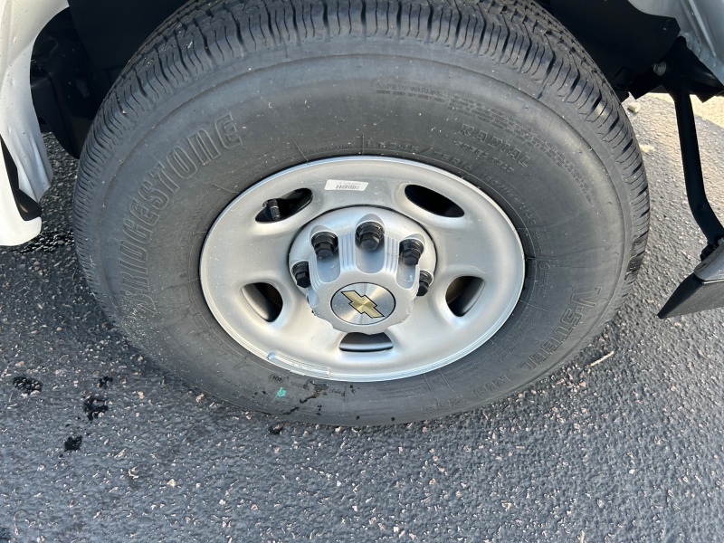 2025 GMC Savana Commercial Cutaway