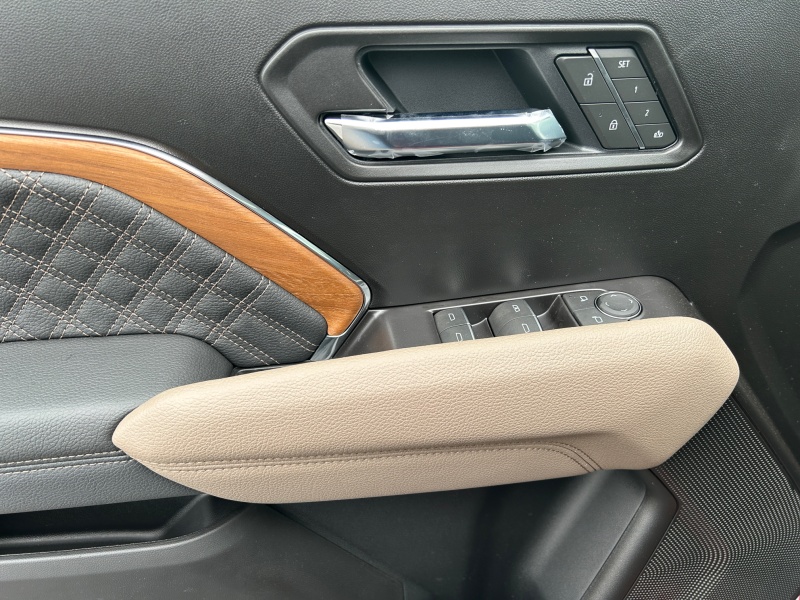 2025 GMC Canyon