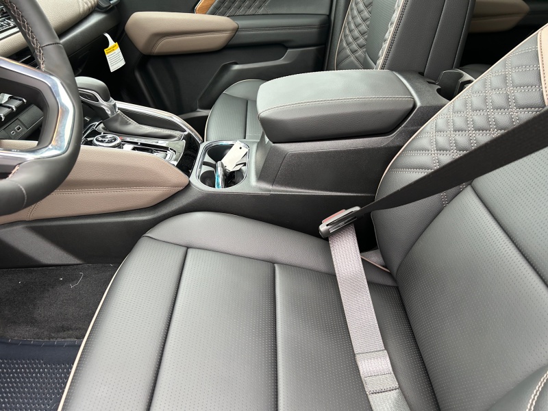 2025 GMC Canyon