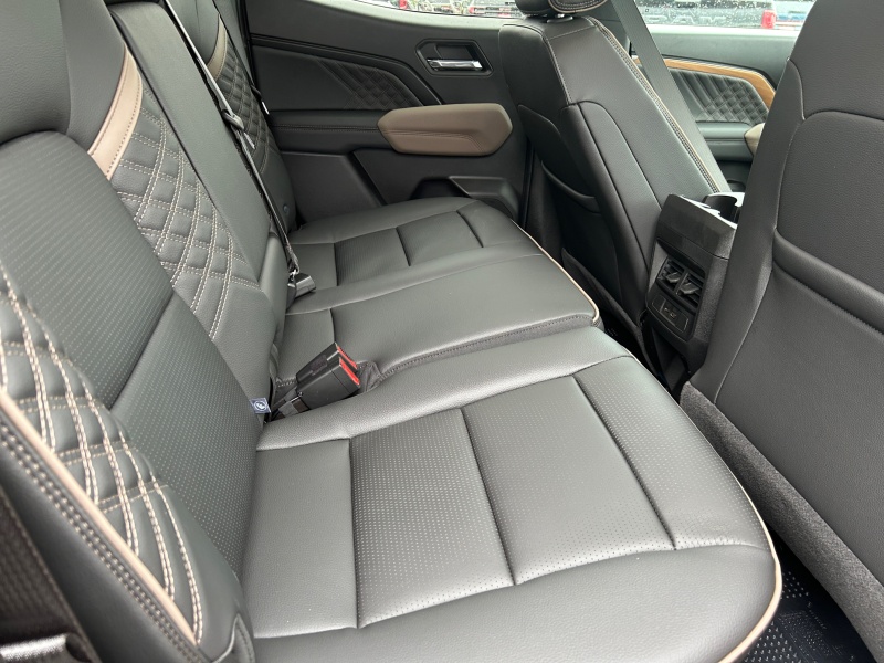 2025 GMC Canyon