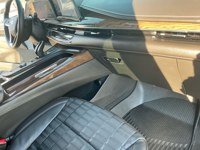 2024 Cadillac Escalade ESV