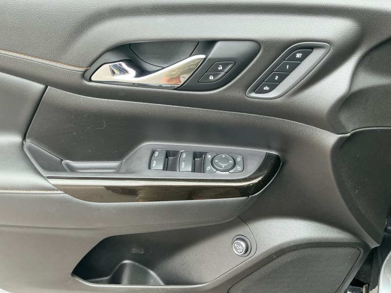 2022 GMC Acadia