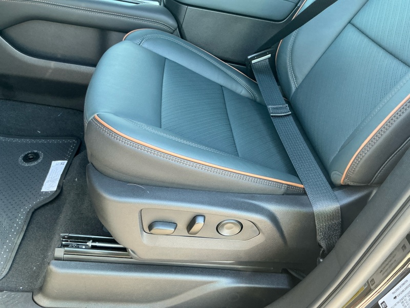 2025 GMC Yukon XL