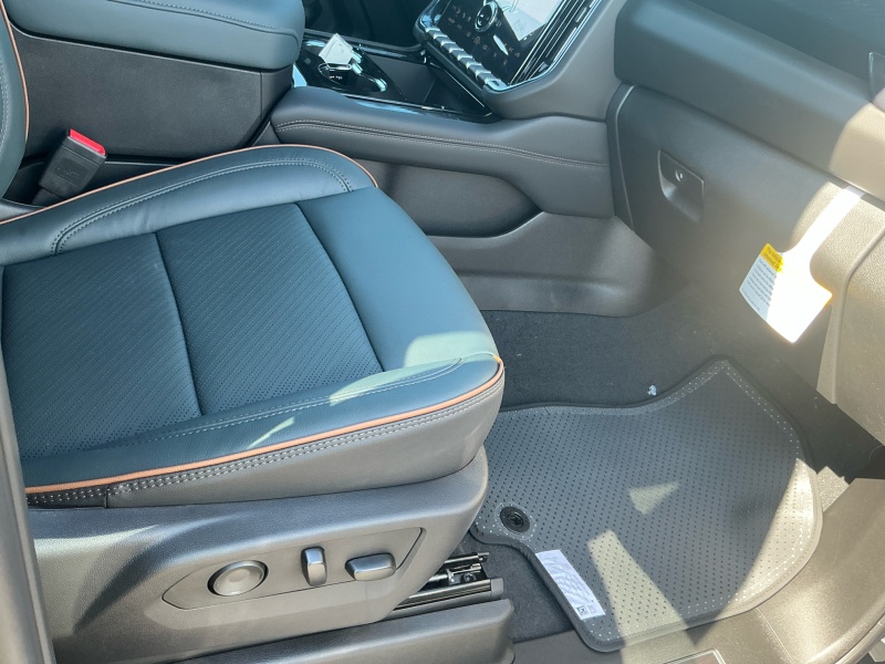2025 GMC Yukon XL