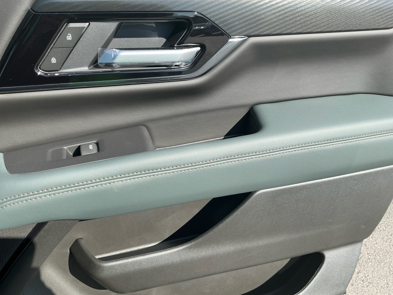 2025 GMC Yukon XL