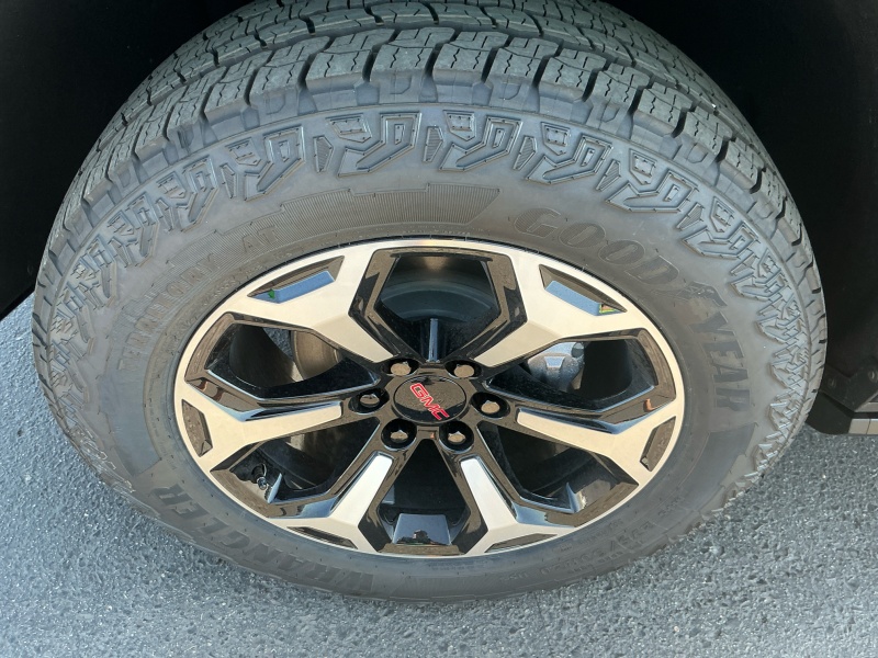2025 GMC Yukon XL