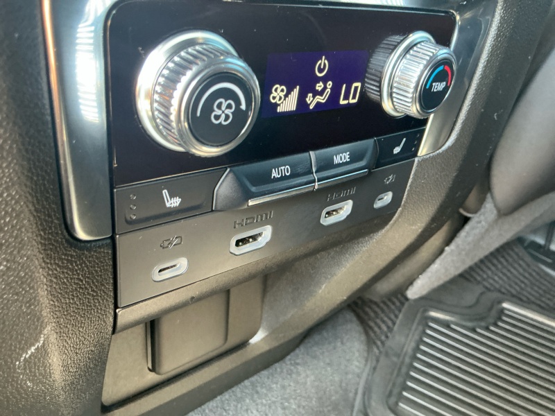 2023 GMC Yukon XL