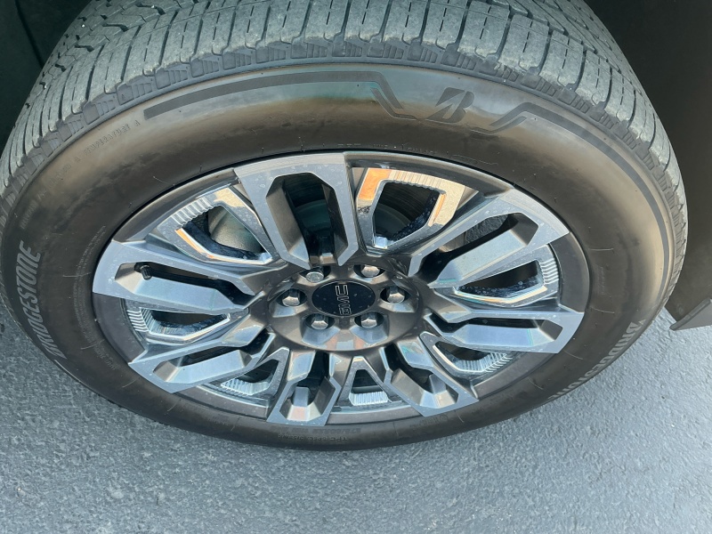 2023 GMC Yukon XL