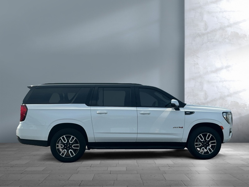 2023 GMC Yukon XL