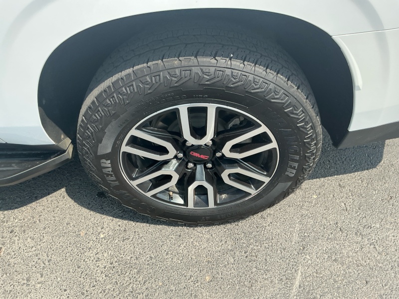 2023 GMC Yukon XL